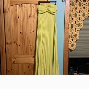 Lady's Green Strapless Maxi Dress
